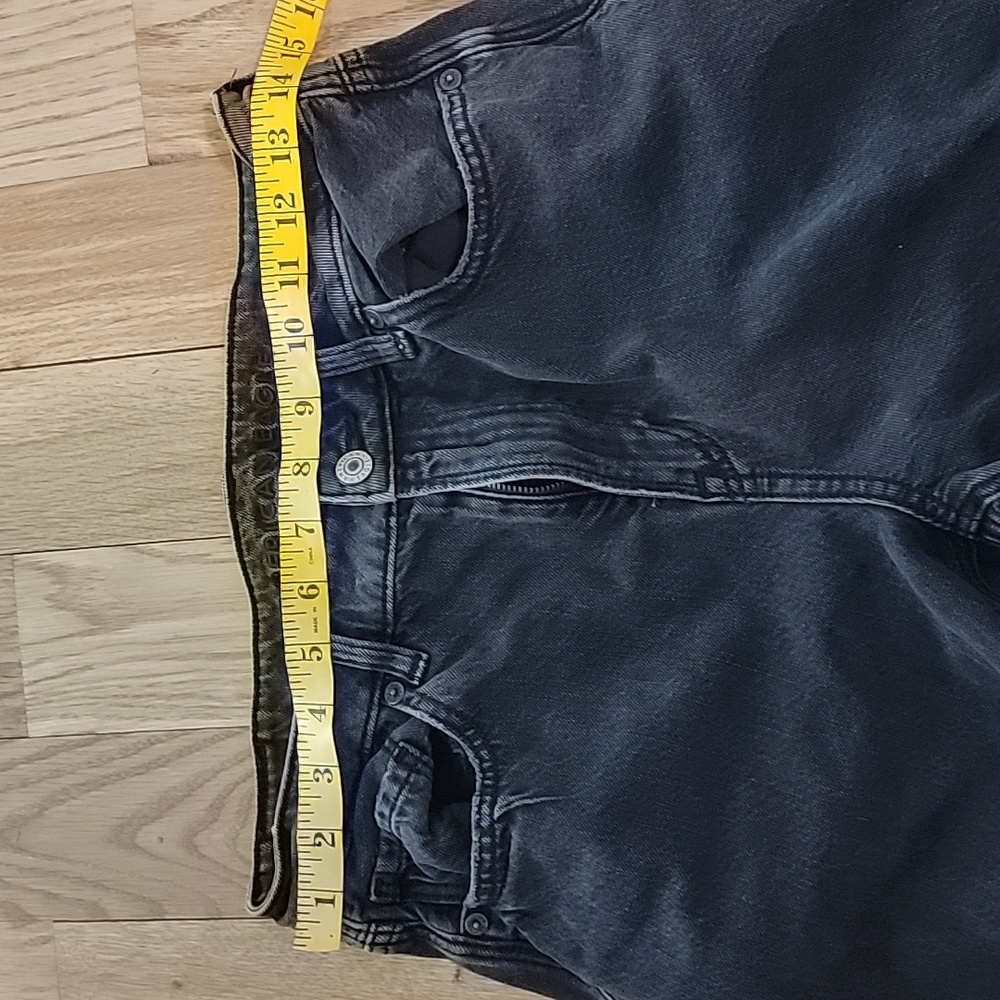 American Eagle Outfitters Women's Black Fade Sirgio Jeans~Size 4 - Picture 5 of 7
